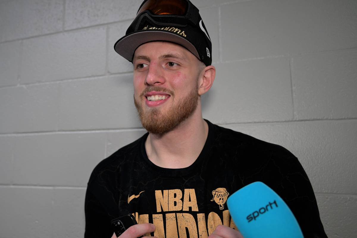 Isaiah Hartenstein gewinnt mit den Oklahoma City Thunder in einer packenden Finalserie gegen die Indiana Pacers den NBA-Titel. Anschließend verrät er, was es ihm bedeutet, als zweiter Deutscher nach Dirk Nowitzki die Trophäe zu holen.