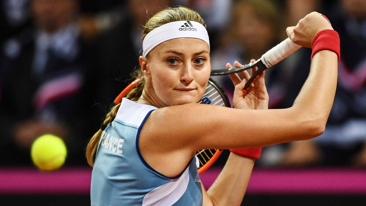 KRISTINA MLADENOVIC (PLATZ 66): Die Mixed-Siegerin von Wimbledon 2013 und Freundin des österreichischen Tennis-Profis Dominic Thiem stand Ende 2017 auf Platz 10 der Weltrangliste. Seitdem bemüht sie sich, wieder in die Spur zu finden. Bislang vergeblich