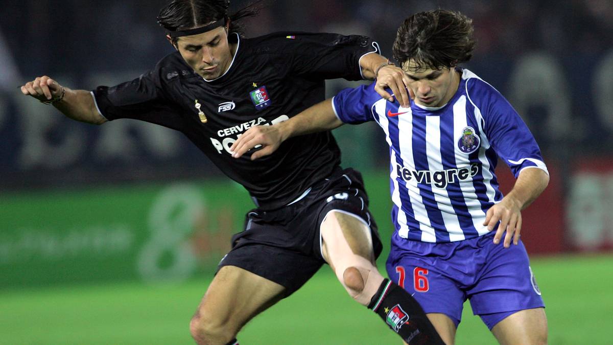 Bei den Portugiesen schlug Diego jedoch nicht wie erwartet ein. Nach zwei Jahren und einem Meister-Titel war es Zeit für einen Tapetenwechsel, um seiner Karriere wieder auf die Sprünge zu helfen