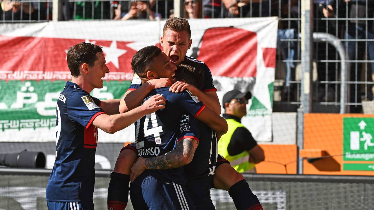 Sieg beim FCA: Bayern ist Meister