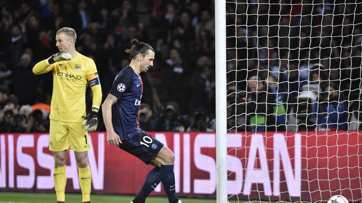 Aber auch Ibrahimovic trifft dann doch noch vor der Pause. Der Schwede weiß allerdings gar nicht, wie er zu diesem Glück kommt. Fernando schießt ihm den Ball praktisch gegen den Fuß. Und von dort trudelt der Ball ins Tor