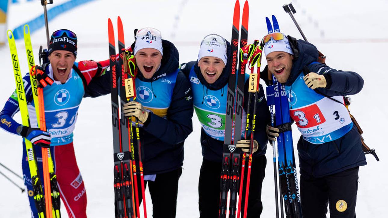 Émilien Jacquelin (2.v.l.) gewann WM-Gold mit der französischen Männerstaffel