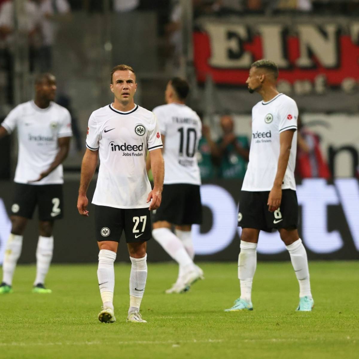 Die Europapokal-Helden von Eintracht Frankfurt müssen weiter auf ihr erstes sportliches Highlight der neuen Saison warten.