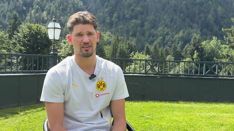 Im Exklusiv-Interview mit SPORT1 verrät Torhüter Gregor Kobel, welche Titel-Ambitionen er mit dem BVB hat. 
