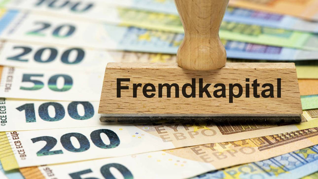 Bundesliga prüft Milliarden-Deal