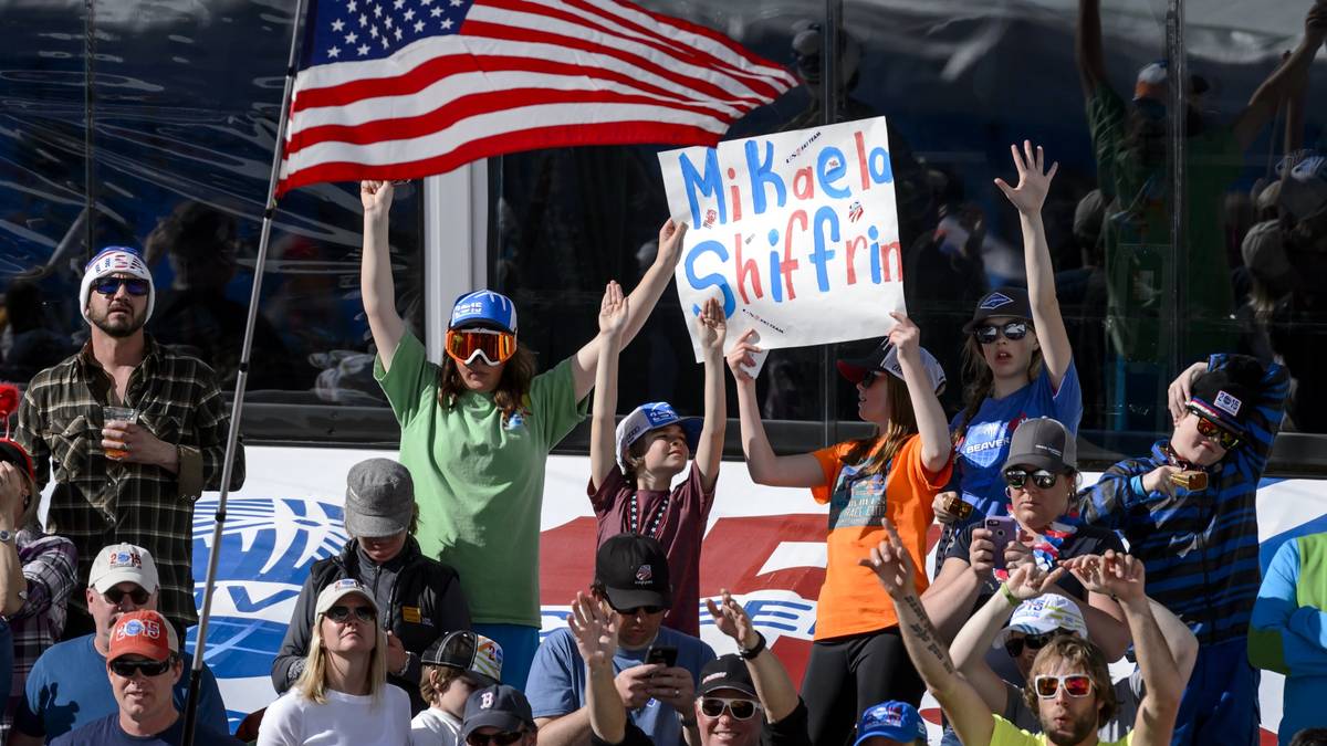 Die Fans im Ziel flippten natürlich aus: Ihre Mikaela holte Gold, so hatte es das US-Drehbuch vorgesehen.