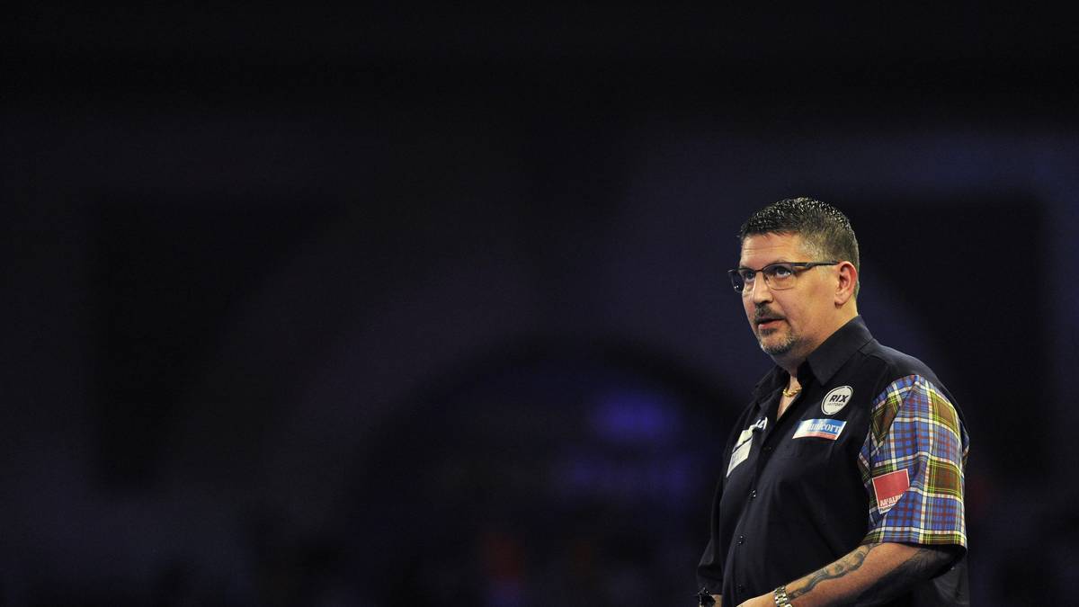 GARY ANDERSON: Mit 47 Jahren blickt auch der Schotte langsam aber sicher dem Karriereende entgegen. Doch aktuell befindet sich Anderson in absoluter Topform und ist einer der Top-Favoriten bei der WM