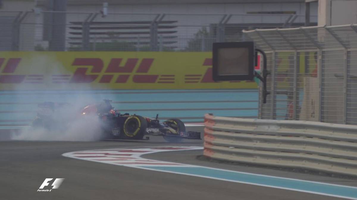 Das Kuriose: In der zweiten Einheit löst sich der gleiche Reifen ebenfalls in Luft auf, Kwjat kann einen Einschlag in die Mauer gerade noch so verhindern