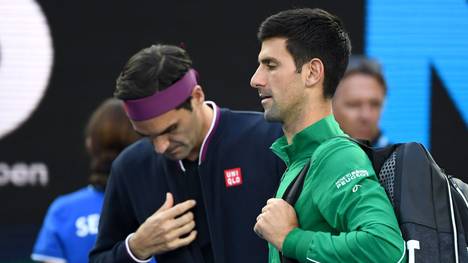 Roger Federer (l.) und Novak Djokovic greifen für den Kampf gegen Corona tief in die Tasche