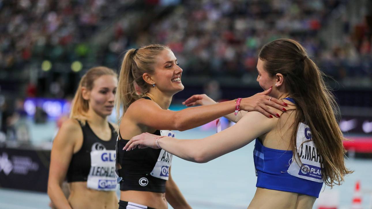 Alica Schmidt (l.) belegte hinter Johanna Martin den zweiten Platz