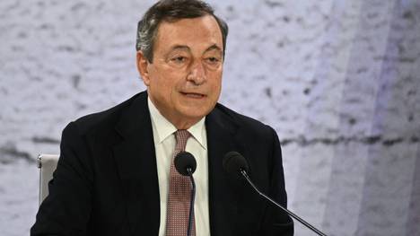 Italiens Ministerpräsident Mario Draghi fordert eine Pause in der Serie A