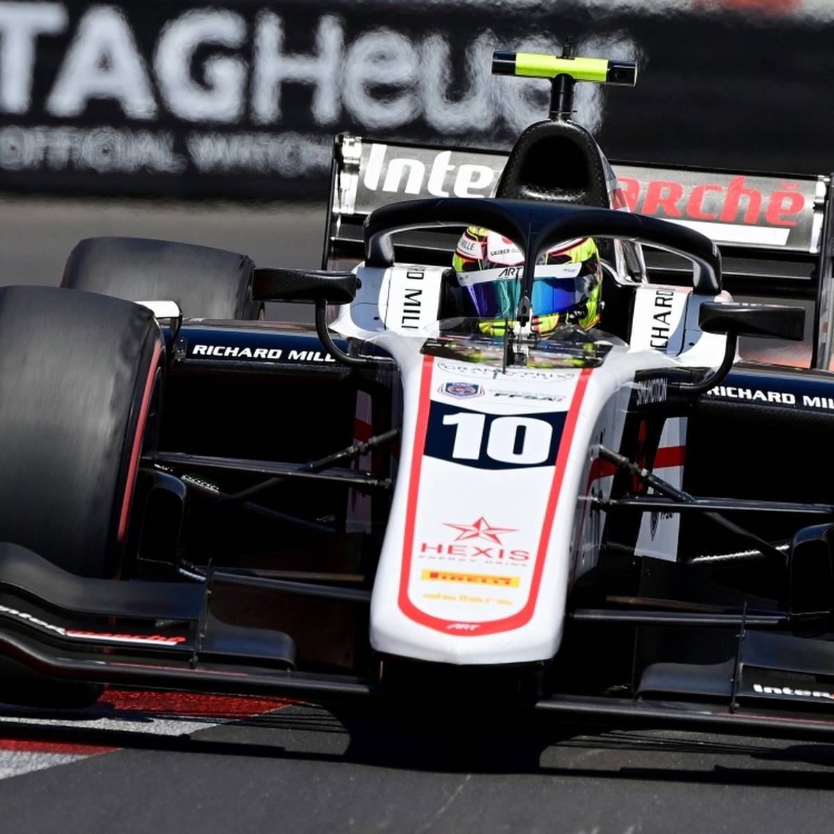 Theo Pourchaire lässt im Titelrennen der Formel 2 nicht locker und hat den Rückstand auf Spitzenreiter Felipe Drugovich verkürzt.