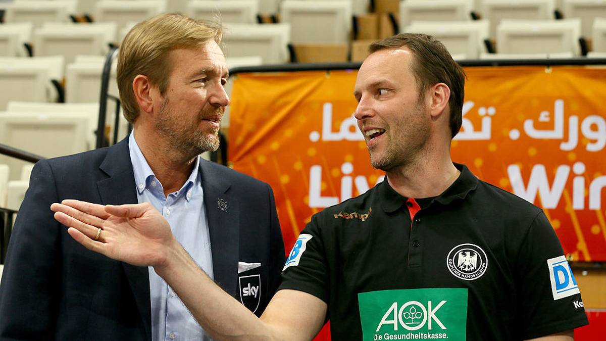 Martin Schwalb (l., hier mit Dagur Sigurdsson) hätte sich auch den Job als Bundestrainer gut vorstellen können