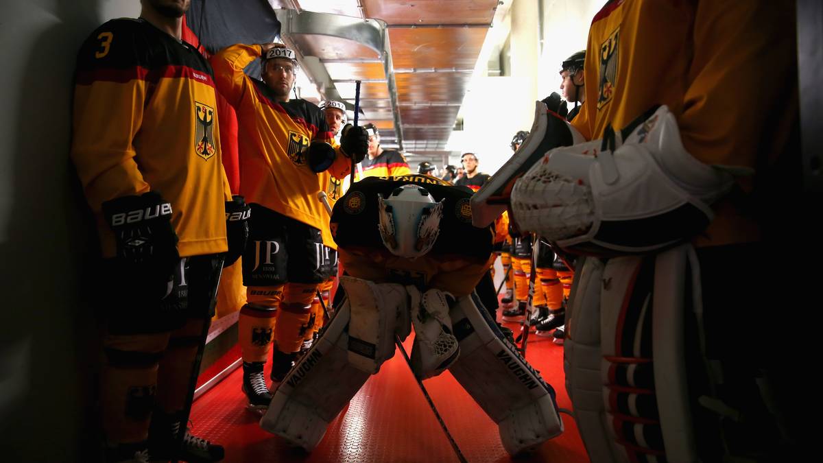 Erst die Slowakei hatte den Deutschen mit einem 4:0 gegen die Schweiz die Siegchance eröffnet. Für Sturm ist die Feuertaufe ein voller Erfolg und auch insgesamt ist ein klarer Aufwind zu verspüren. Mit Blick auf die WM 2016 und das so wichtige Olympia-Qualifikationsturnier hat der DEB Grund zur Zuversicht