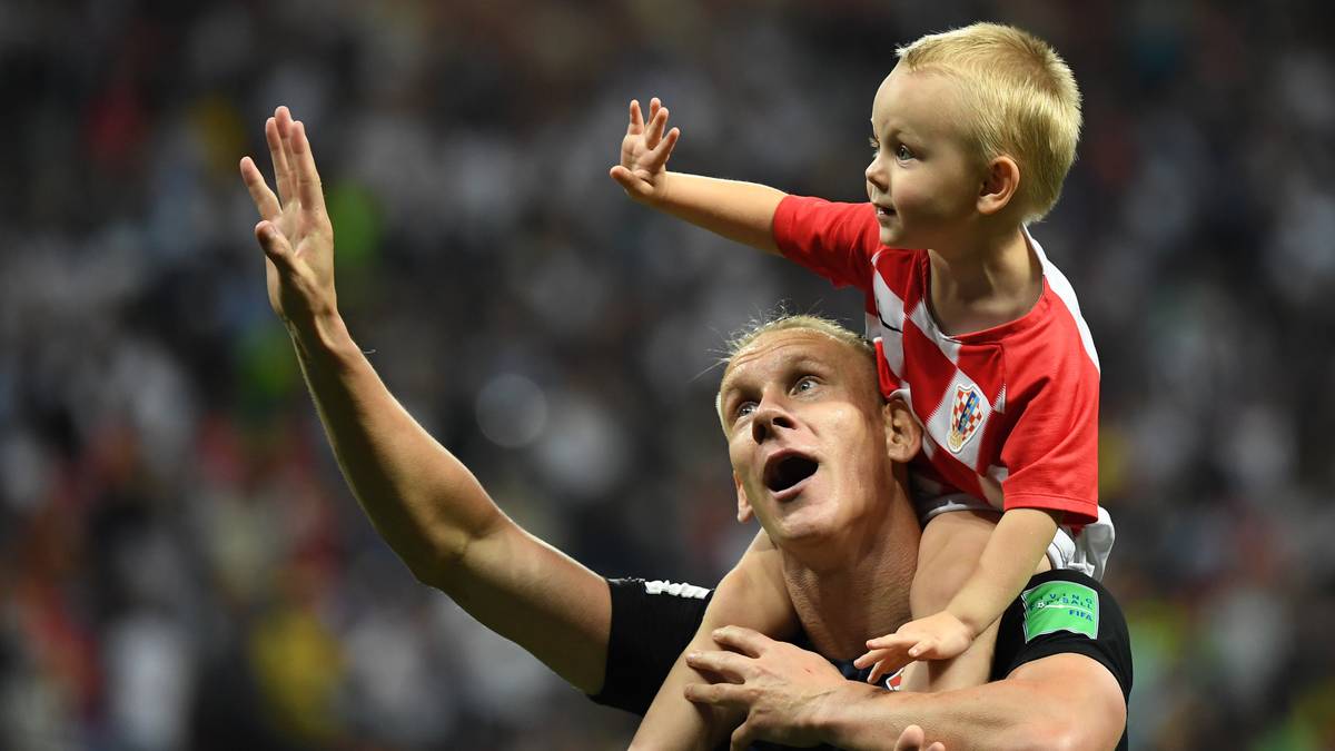 DOMAGOJ VIDA (Kroatien): Schon frisurentechnisch ein Krieger. Versucht sich auf dem Feld seiner Optik anzupassen. Führt manchen Zweikampf so wie Apachen wildern. Traf gegen Russland zur zwischenzeitlichen Führung. Initiierte seinen Jubel wie Indianer ihre Freudentänze. Dennoch Vorteil Frankreich - 4:2