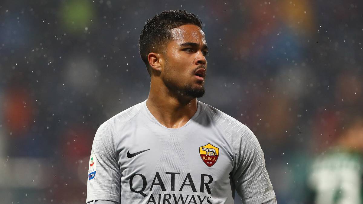 JUSTIN KLUIVERT: Der niederländische U21-Nationalspieler wechselte 2018 von Heimatklub Ajax Amsterdam zur AS Rom, die Roma zahlte gut 17 Millionen Euro Ablöse. Der Weg des Sohns von Ex-Weltstar Patrick Kluivert ist noch längst nicht zu Ende, ihm wird eine glänzende Zukunft vorausgesagt