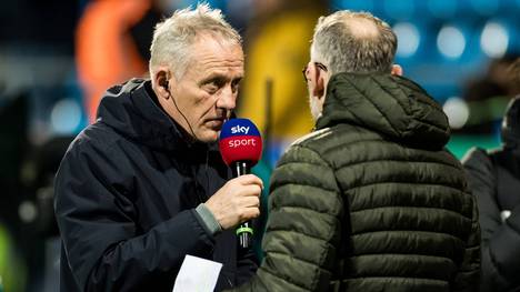 Freiburg-Trainer Christian Streich im Interview in Bochum