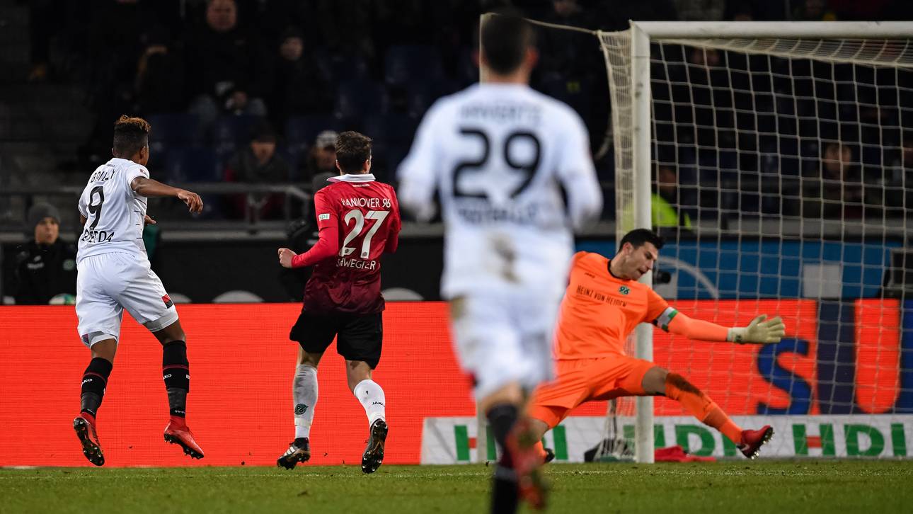 Bayer verpasst Sieg im Torfestival