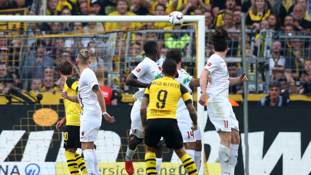 Darunter den Siegtreffer per direktem Freistoß. In der 96. Spielminute. Auch gegen den FCA wurde der Stürmer erst in der 59. Spielminute eingewechselt