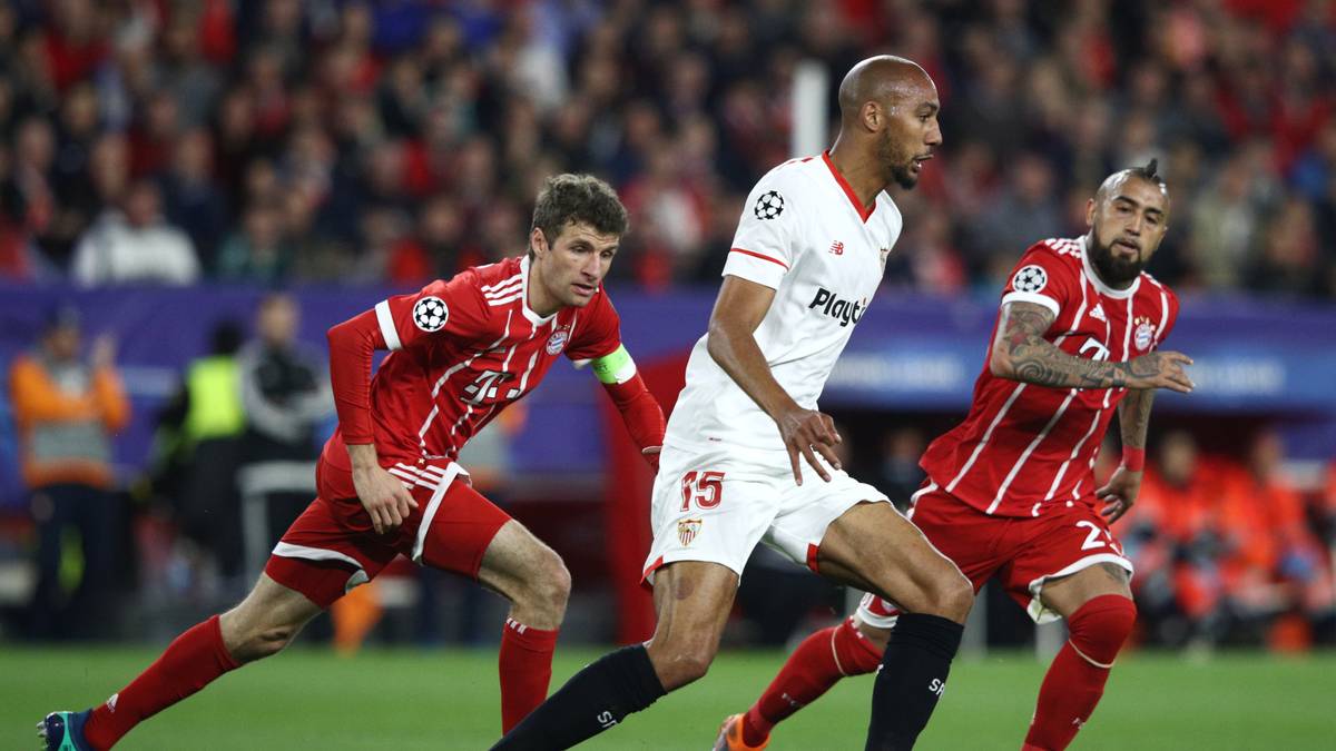 THOMAS MÜLLER: Tauchte nach ordentlichem Beginn mit einer guten Schusschance, die aber deutlich das Tor verfehlte (10.), ebenfalls ab. Tat zudem zu wenig, Kimmich defensiv zu helfen. Nach der Pause defensiv wie offensiv besser im Spiel. Schöne Flanke zu Martinez' Großchance. SPORT1-Note: 3