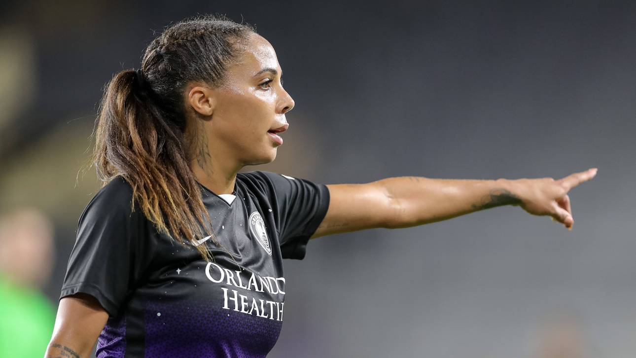 Kuriose Brust-Kritik von Star-Kickerin