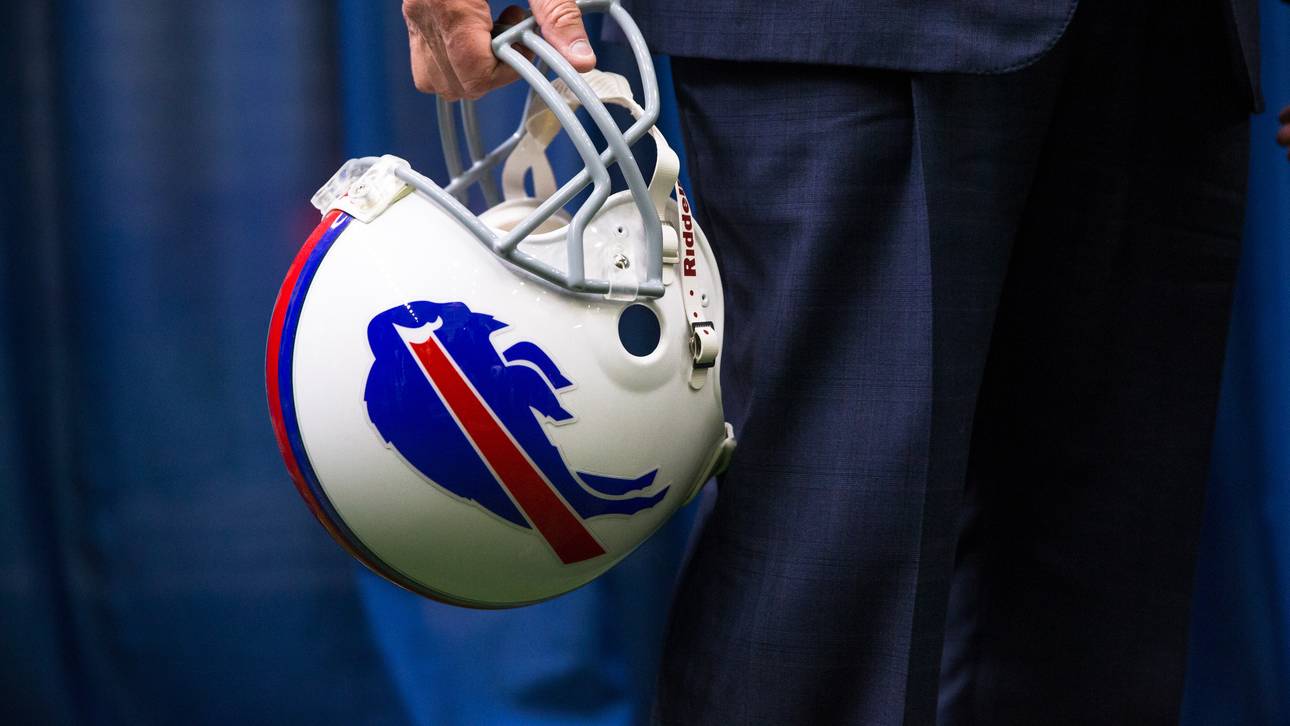 Buffalo-Coach schlägt Jungen