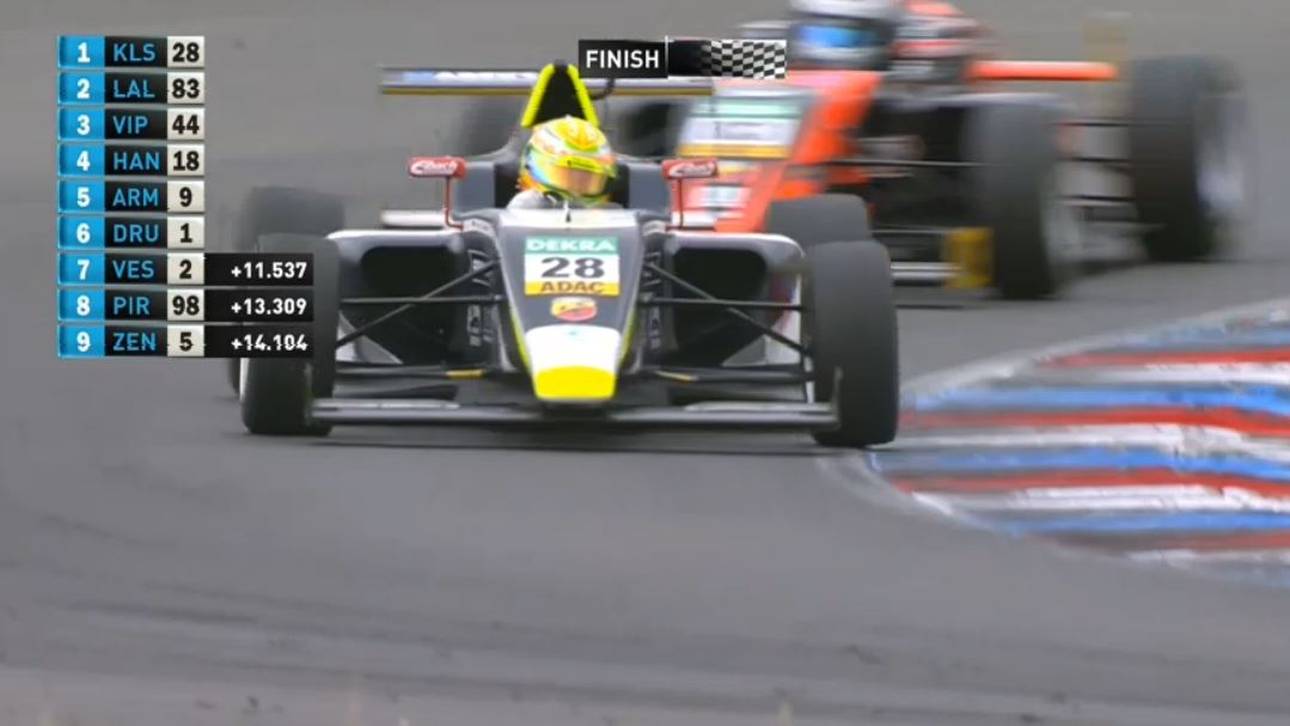 Schramm gewinnt umstritten