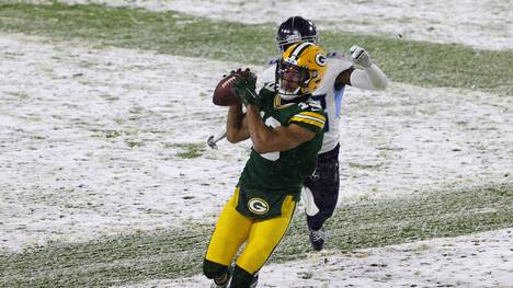 Bei der Gala der Green Bay Packers gegen die Tennesse Titans gelingt dem Deutschen Equanimeous St. Brown ein Touchdown. Er ist erst der dritte Deutsche, der das schafft.