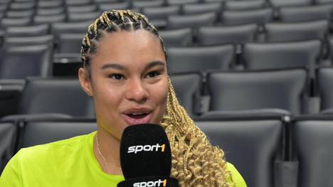 Die deutsche WNBA-Spielerin Satou Sabally von den Dallas Wings spricht über die Zielsetzung der deutschen Basketball-Nationalmannschaft für Olympia.