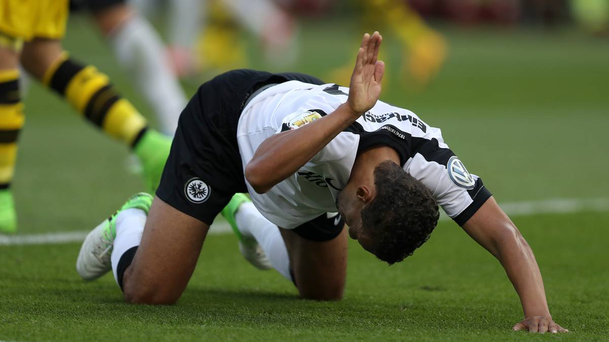 TIMOTHY CHANDLER (bis 72.): Schaltete nicht nur Reus weitgehend aus, sondern sorgte durch seine Vorstöße immer wieder selbst für Gefahr. Lieferte ein großes Pensum ab. Verpasste es, sich mit einem Kopfball in der ersten Halbzeit mit einem Tor zu belohnen. Gegen Pulisic in Halbzeit zwei mit Problemen. SPORT1-Note 3