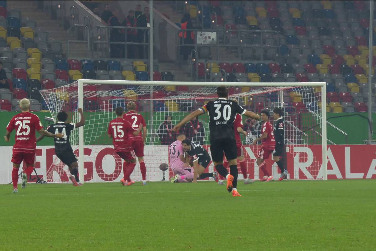 Blitzstart! Freiburg verschärft Fortuna-Krise