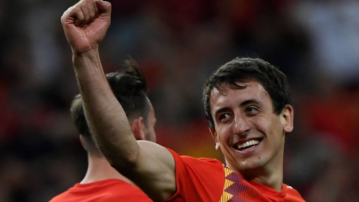 SPANIEN: Mit dem spanischen Nachwuchs ist immer zu rechnen, auch diesmal. Die Mittelfeldspieler Fabian Ruiz (SSC Neapel), Carlos Soler (FC Valencia) und Linksaußen Mikel Oyarzabal (San Sebastian) werden auf den Transfermarkt als 50-Millionen-Talente gehandelt und könnten Teil einer neuen Goldenen Generation sein