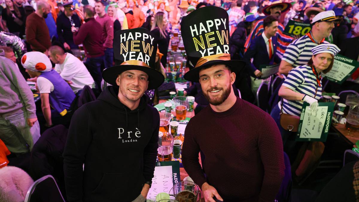 Frohes Neues! Wünschen die Fans aus dem Alexandra-Palace