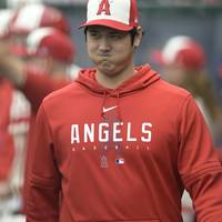 Baseballstar Shohei Ohtani von den Los Angeles Angels aus der Profiliga MLB muss sich nach einer Operation am Ellenbogen vorerst in Geduld üben.