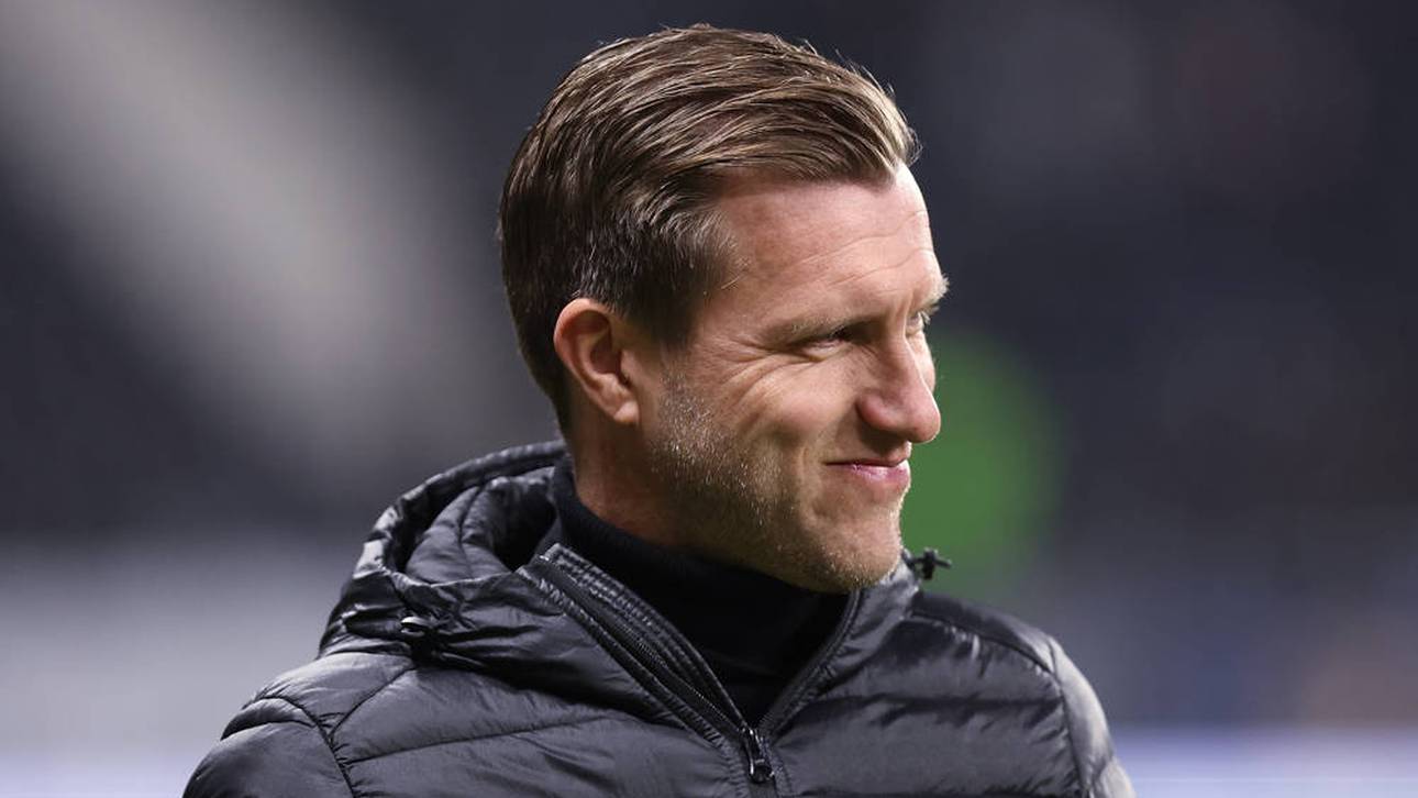 Markus Krösche hat sich im Wechsel-Poker um Omar Marmoush zu Wort gemeldet