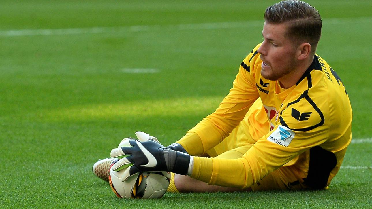 Köln mit Horn im Tor