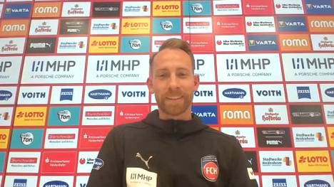 Marc Schnatterer gibt seine Einschätzung zu einem Posten als möglicher Nachfolger von Frank Schmidt beim FC Heidenheim. 