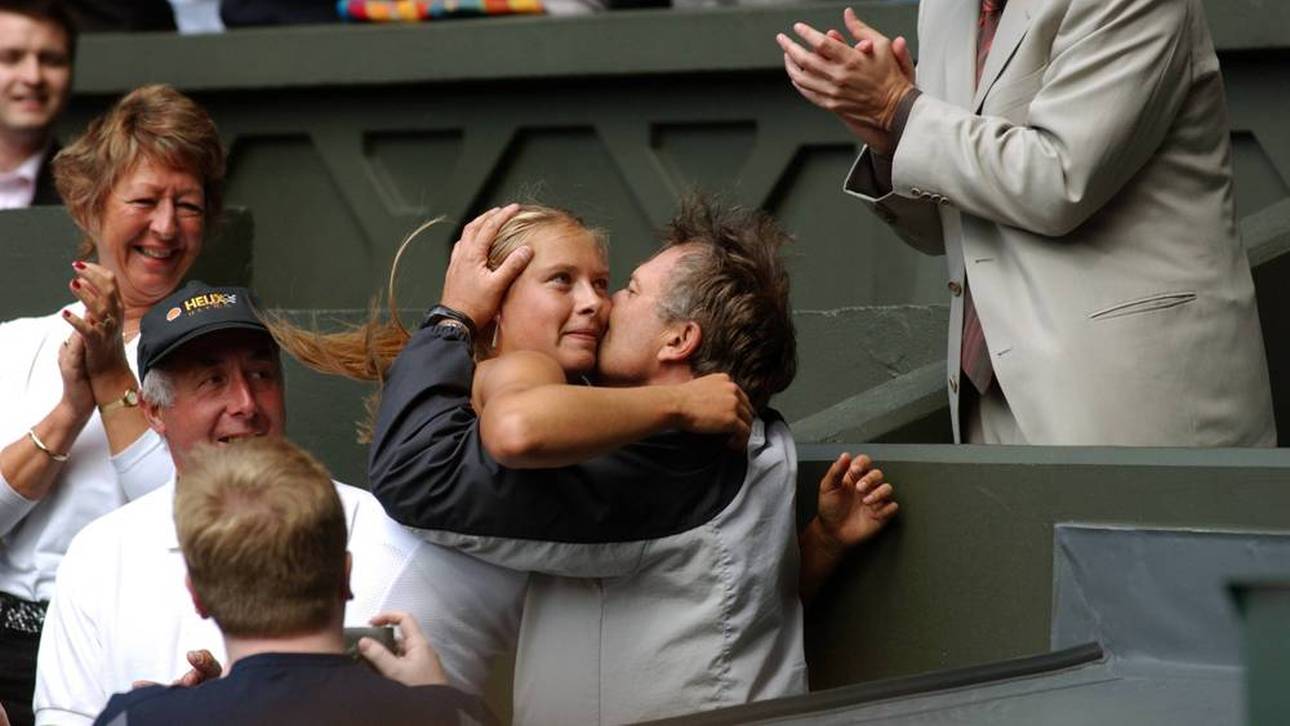 Maria Sharapova jubelte mit ihrem Vater Yuri Sharapov über den Wimbledon-Triumph 2004