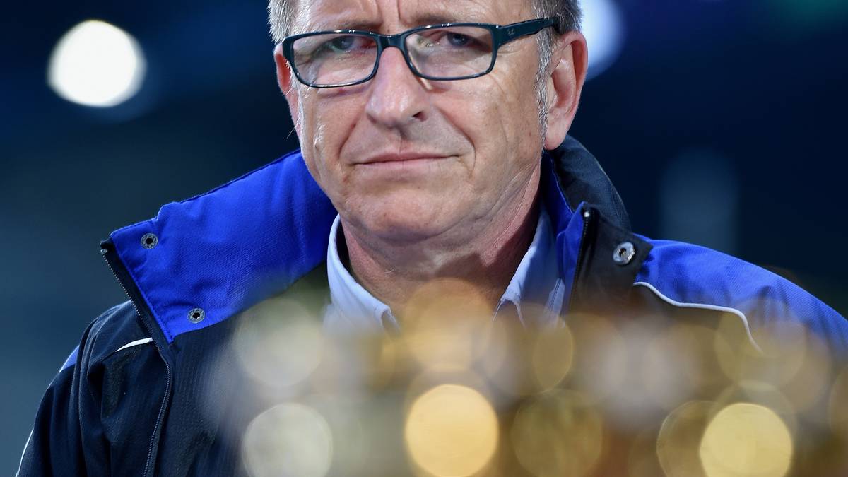 Für Trainer Norbert Meier und die Arminia bleibt es bei einem sehnsuchtsvollen Blick auf den DFB-Pokal