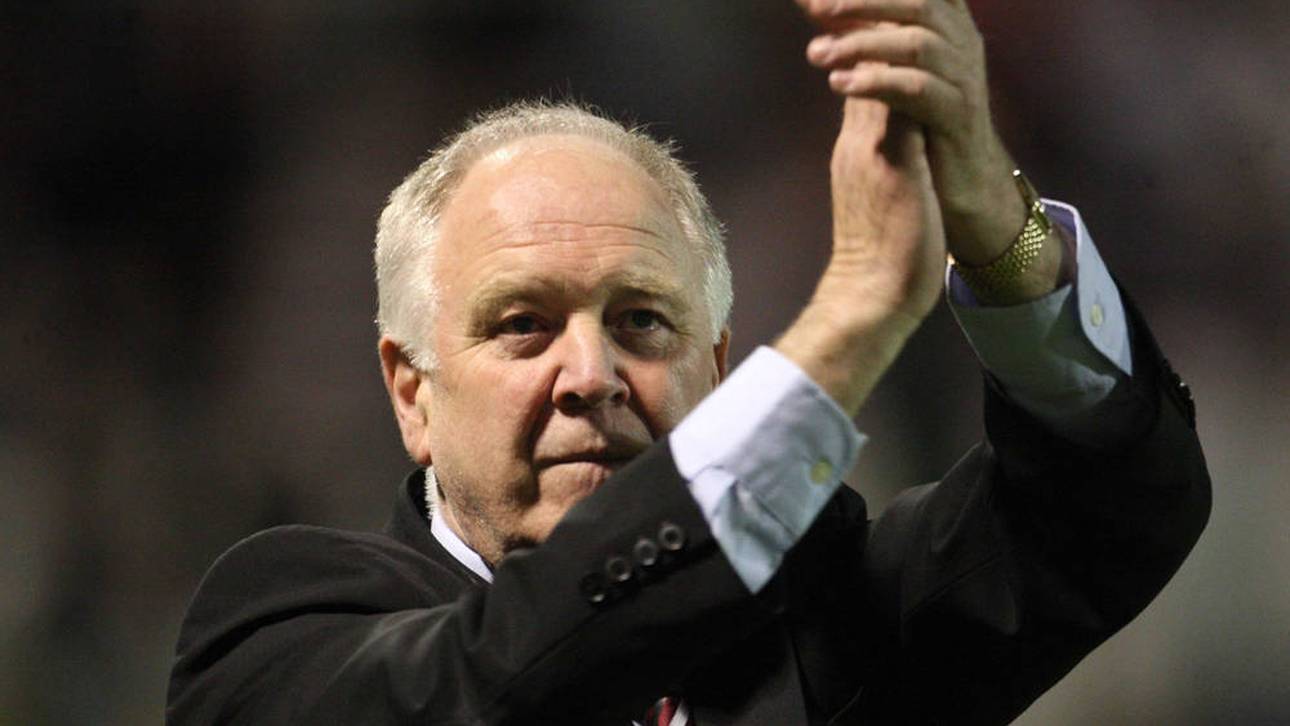 Craig Brown hatte Bedenken wegen des Flutlichts 