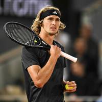 Ab dem 28. Mai finden in Paris zum 122. Mal die French Open statt. Mit Rafael Nadal fehlt bei den Männern der große Dominator der vergangenen Jahre in Roland Garros. SPORT1 präsentiert alle wichtigen Infos zum Höhepunkt der Sandplatz-Saison.