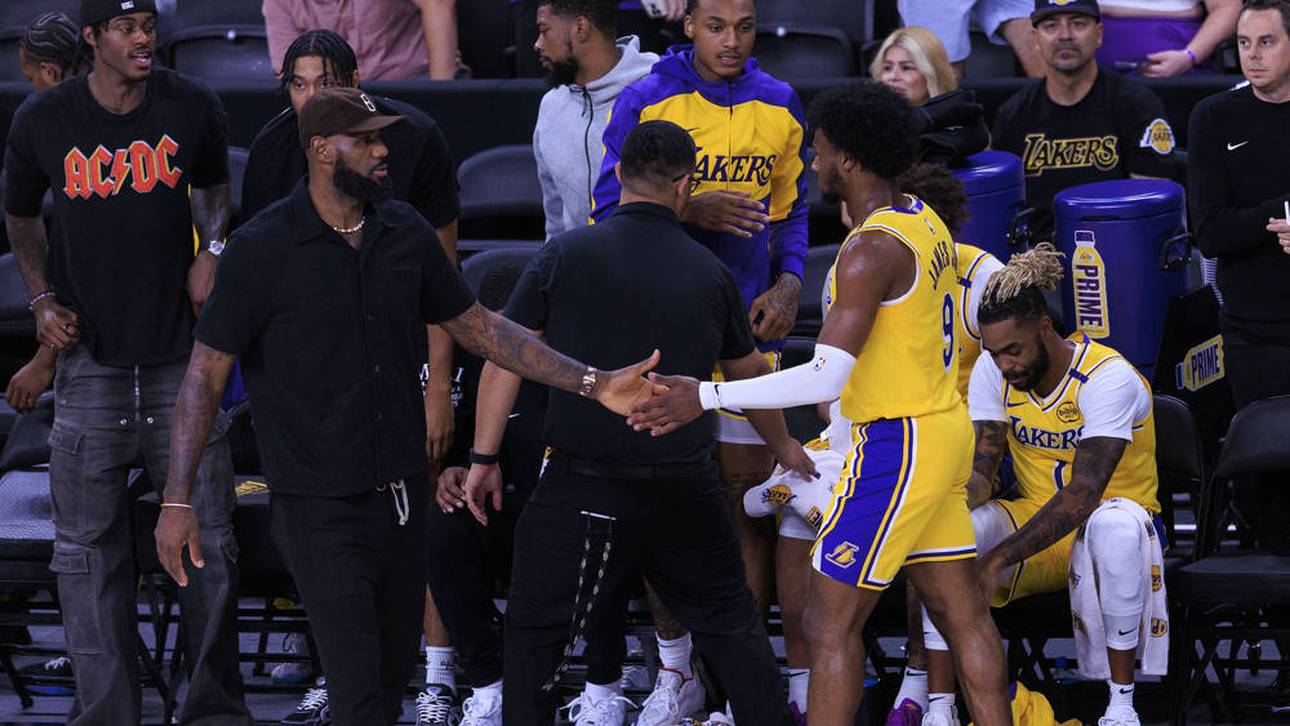 Historische Premiere für James