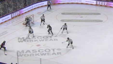 Die Highlights der Eishockey-Partie Eisbären Berlin - Kölner Haie aus der DEL im Video. 