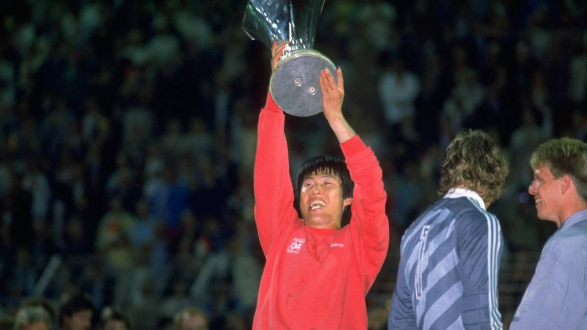 PLATZ 7: Bum-Kun Cha, 98 Tore, Karriereende 1989 (Bayer 04 Leverkusen, Eintracht Frankfurt, SV Darnstadt 98)