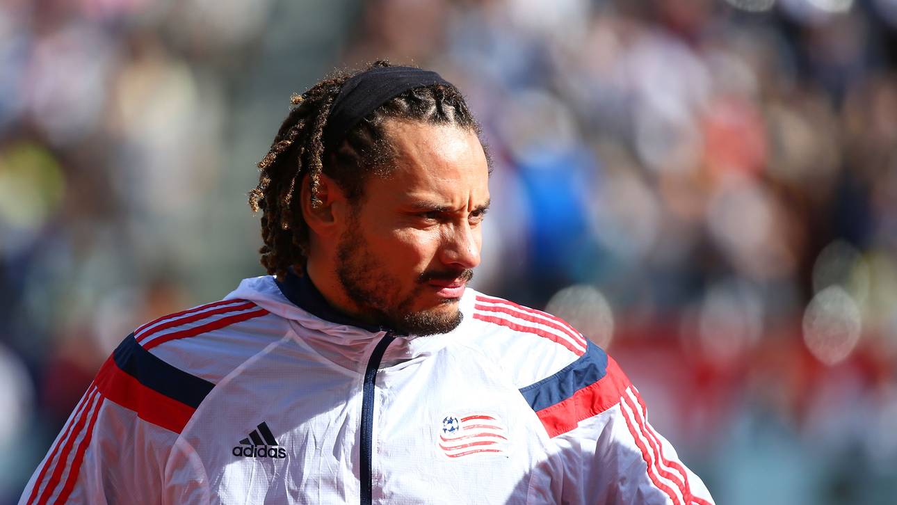 Jones nach Schiri-Schubser gesperrt