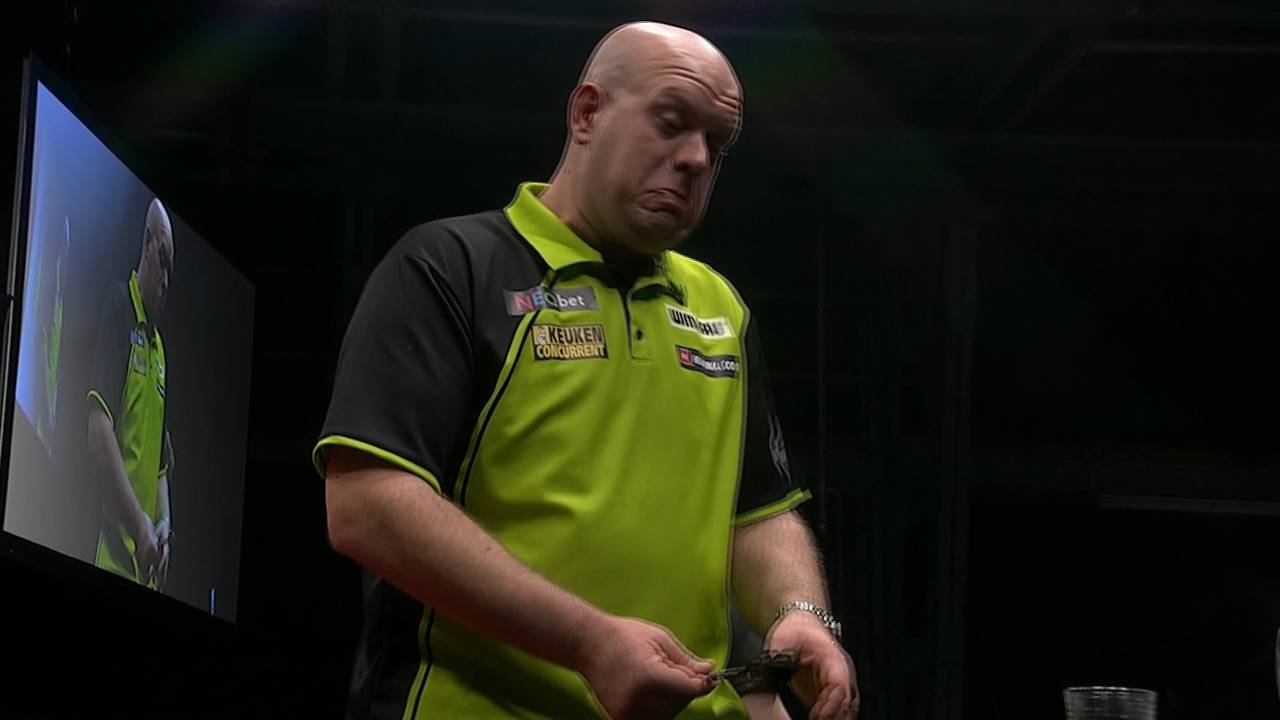 Van Gerwen schlägt Schindler - und läuft ihm vergeblich hinterher