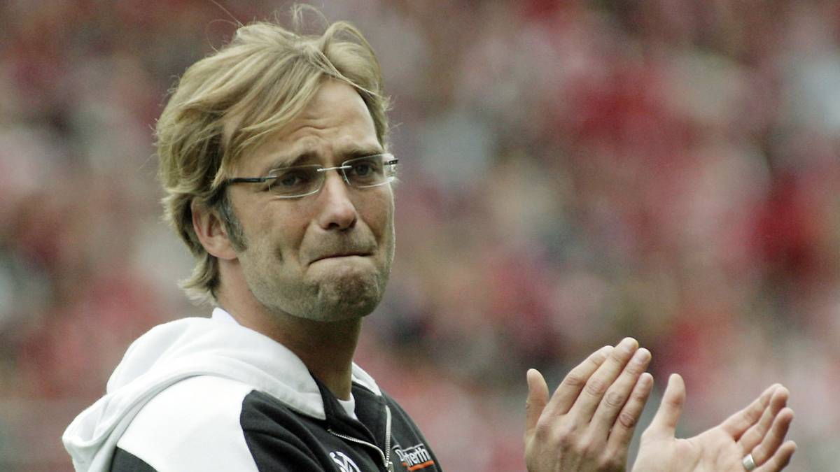 ... und muss am Ende tatsächlich wieder in die 2. Liga. Klopp nimmt das Schicksal seines Herzensklubs sehr mit