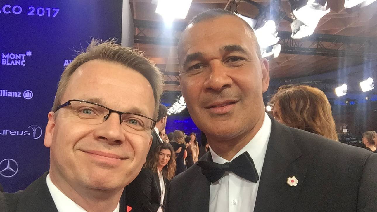 Während des Laureus Sports Award konnte SPORT1-Redakteuer Martin Volkmar exklusiv mit Ruud Gullit sprechen