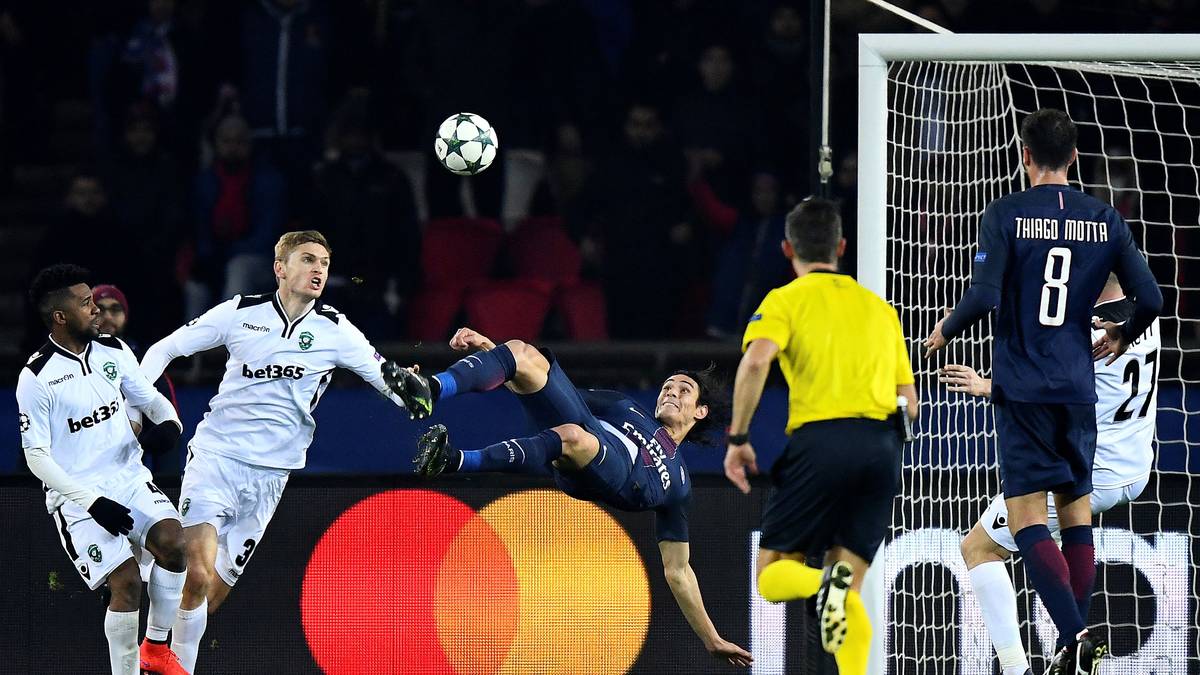 In Paris trifft Superstar Edinson Cavani sehenswert per Fallrückzieher zum zwischenzeitlichen 1:1, das 2:2 am Ende reicht jedoch nur für Platz zwei