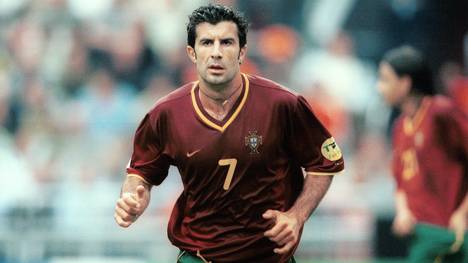 Luis Figo ist eine Legende und sechsfacher Fußballer des Jahres in Portugal, einer der besten Spieler seiner Generation, doch auch der wohl meistgehasste Mann Barcelonas. Das ist seine Geschichte.